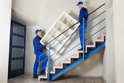 Local removals support for homes and apartments around Hammersmith